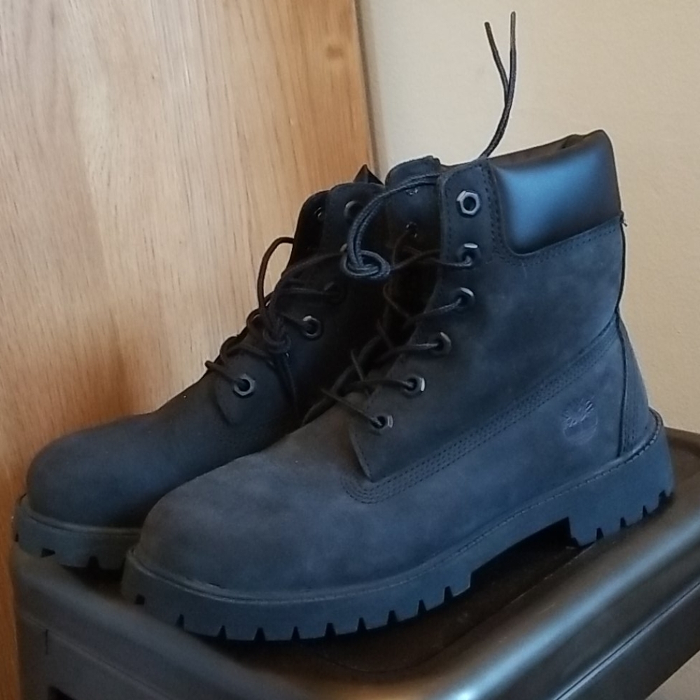 *New*BLACK TIMBERLAND 6in BOOTS,US 5M (Size 6-6.5)